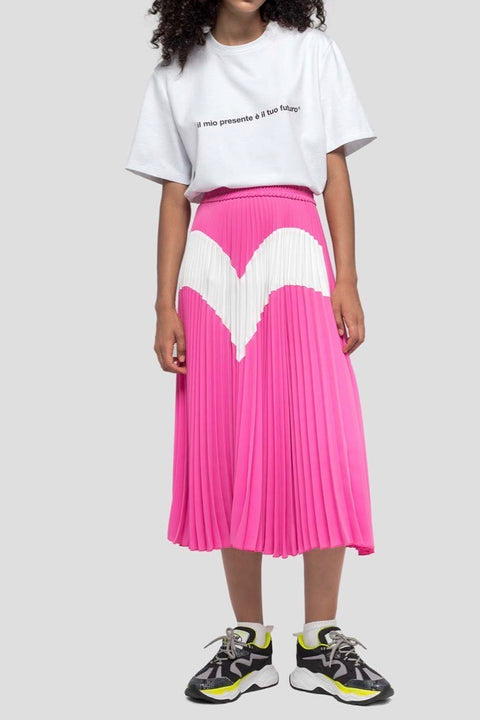 pleated skirt with heart